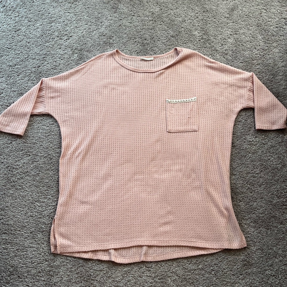 Reb. & J thermal top from Mindy Mae’s market